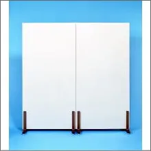 簡単連結展示板　簡単連結展示パネル　アジャスタータイプ　ホワイトプリントボード　900×1800