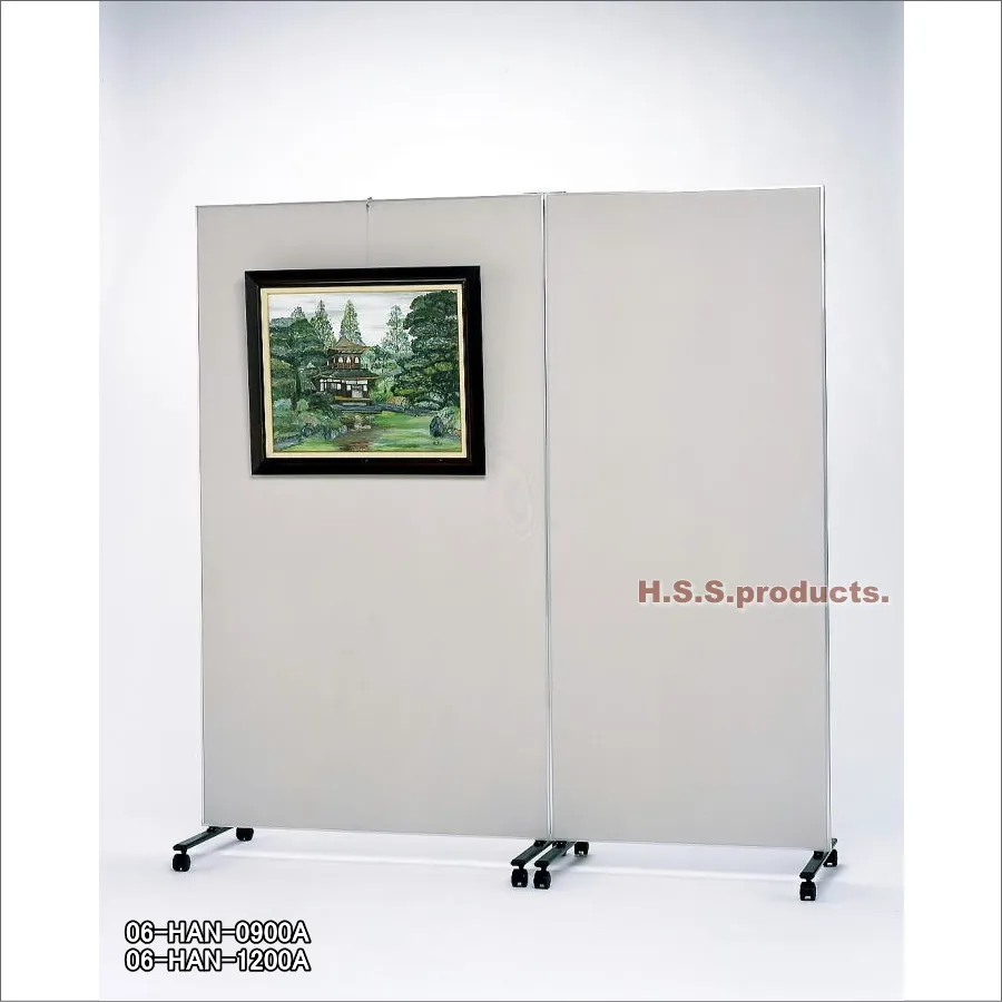 06-HAN-1200A  ロング展示板（アートギャラリークロス）1200幅と900幅を並べた写真